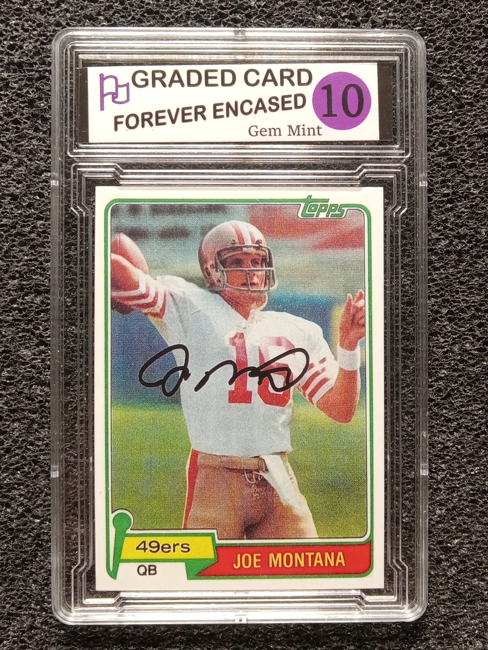Joe Montana 49ers HOF Autograph Football Rookie Card. Graded 10 Gem
